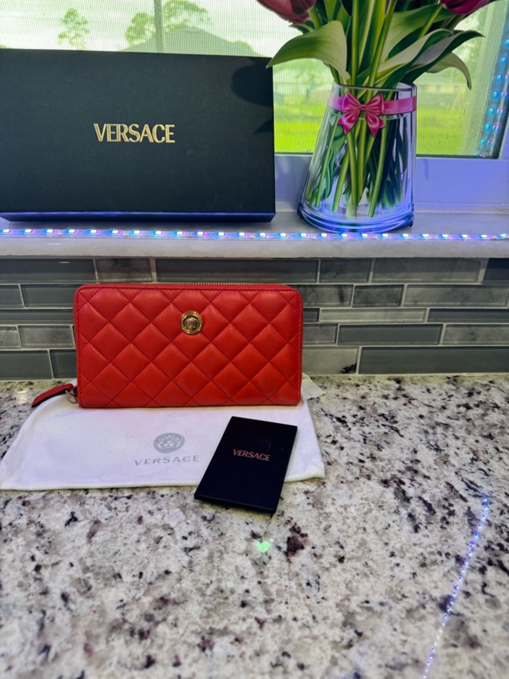 New in box Versace La Medusa Long Wallet Coral 🪸 - Picture 7 of 14